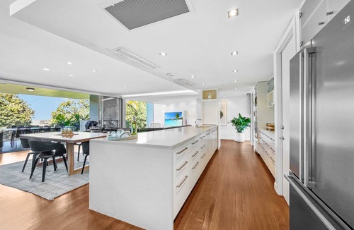 Marcoola House | Absolute Beachfront Beach House with Amazing Views