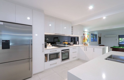 South Yunderup House | ABSOLUTE FRONTAGE TO THE MURRAY RIVER!