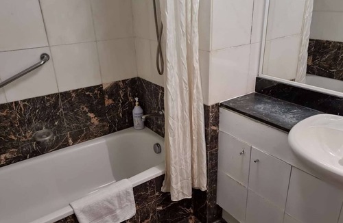 Darling Harbour Apartment | Accommodation Sydney | Darling Harbour One-Bedroom Apartment