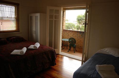 Rockdale Apartment | Accommodation Sydney Rockdale - 2 Bdr Pet Friendly Budget Apartment
