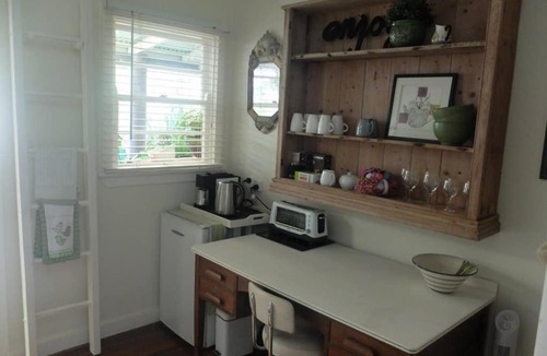 Eagle Heights Apartment | Accommodation - Tamborine Mountain