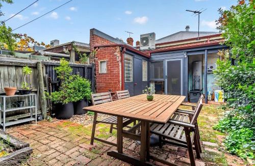 Adelaide Central Business District House | Ada Art Deco by Host Solutions Hutt St, Heritage