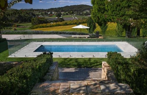 Summertown Villa | Adelaide Hills luxe-cottage with spectacular vineyard views