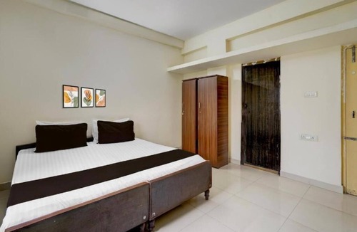 Iyyappanthangal Hotel | Aditya Residency SRI Ramachandra