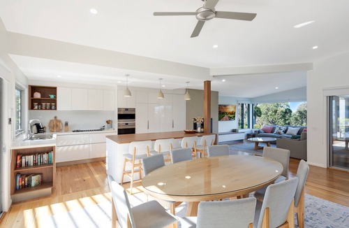 Merimbula House | ADS On Collins - 4 Bedroom Pet friendly home - 3+ nights