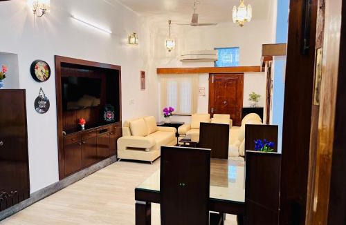 Udaipur Villa | AHA Luxury Stay - 3BHK Villa in Central Udaipur