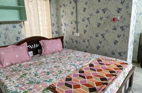 Kukatpalli Apartment | Air Conditioned studio room with complete kitchen