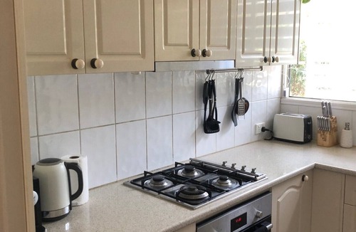 Wynnum House | Airy and Charming Beach Style House 400m From Train Station and 1.5km From Ocean