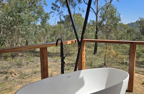 Running Stream RV Rental | Akuna Estate (Wombat) Adults Only Glamping