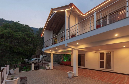 Nainital Villa | Alaya Stays Amara Twilight