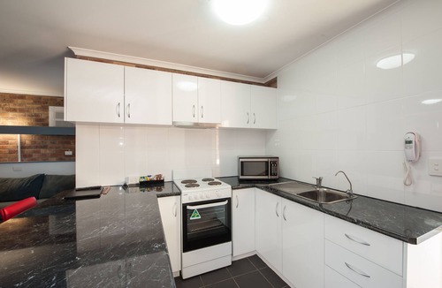 Kearneys Spring Hotel | Allan Cunningham Motel
