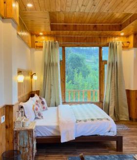 Shangarh Hotel | Almost Home