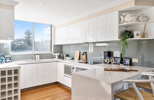 Bondi Beach Apartment | Always Friday - Luxe, Stylish Beach Abode - 3 min walk to Bondi Beach