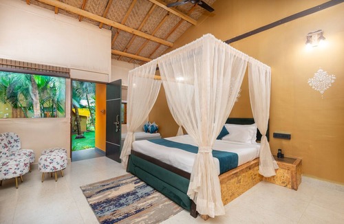 Ashvem Hotel | Amadi Beach Front Resort
