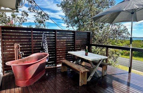 Broulee House | Amazing Views. Quick walk to 3 Broulee beaches. Not to be missed!