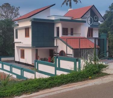 Mananthavady House | Anjali Holiday Home