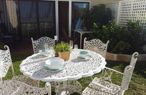 Narrabeen Apartment | Apartment 4 - The Coachhouse