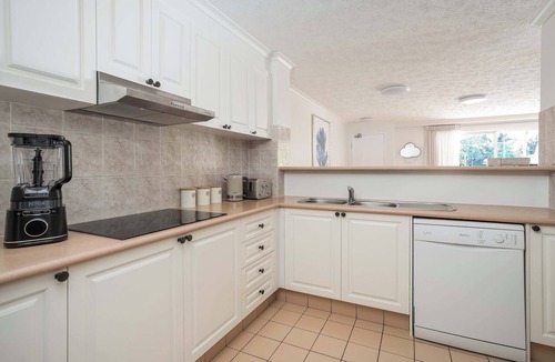 Burleigh Heads Apartment | Apartment in Burleigh Heads Ground Floor with Pool!