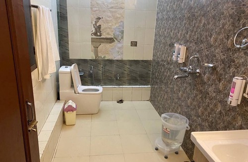 Kempty Range Hotel | Apple Orchard Resort