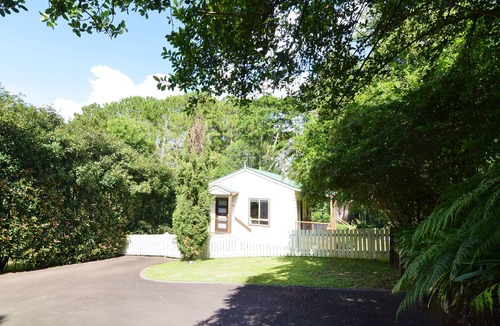 Montville Cottage | Apple Tree Cottage & Studio