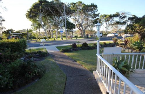 Lake Cathie Villa | Aqua View
