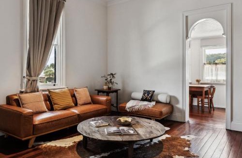 Maclean Hotel | Argyle Hotel, Maclean