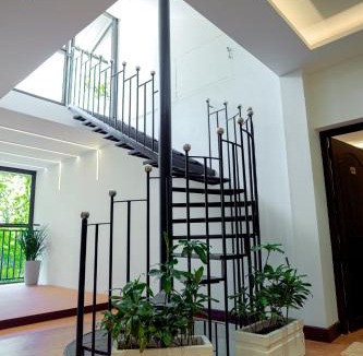 Pallivasal Hotel | Aroma Hills Resort Munnar