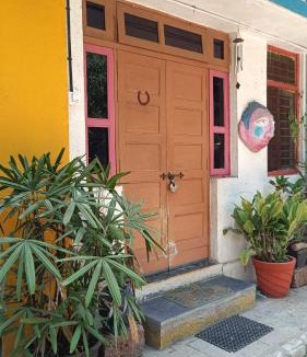 Hadapsar Apartment | Artistic Abode