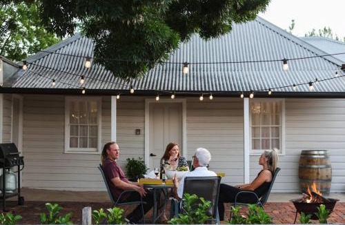 Central Mudgee House | Ash Cottage - Intimate Wine Country Living for Two