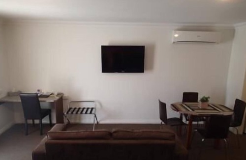 Port Augusta West Hotel | Augusta Courtyard Motel