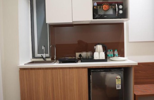 DLF Phase 5 Hotel | Aura Homes Aristo Grand- Golf Course Road