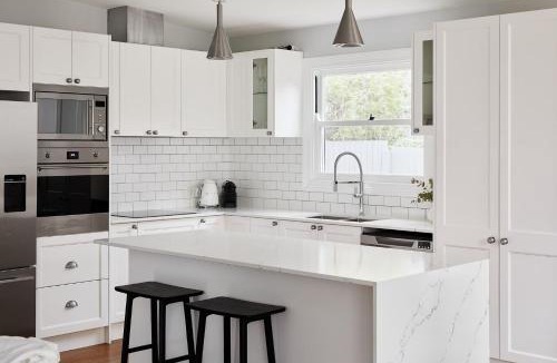 The Junction House | Austin Cottage - Pet friendly!
