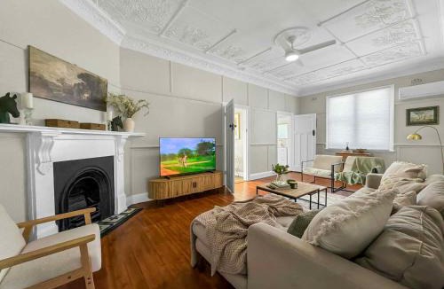 Cessnock House | Aveline Cottage