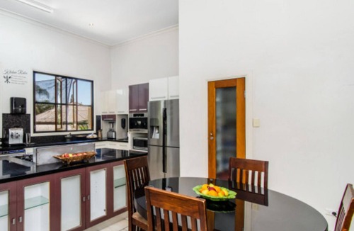 Hermit Park Hostel | Avenues Xchange