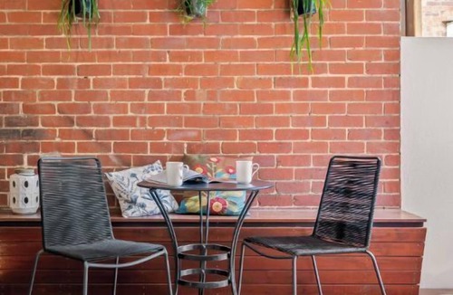 Albert Park Apartment | Awesome Albert Park Art Deco 2 Bedroom Apt. Bevan2