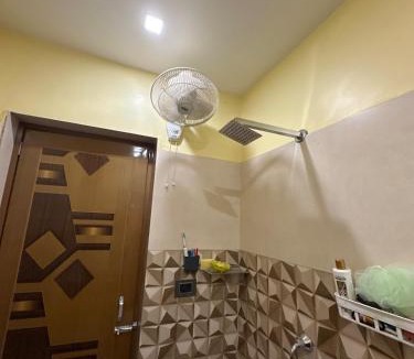Mahmoorganj Apartment | AYUDH Avyaan's stay