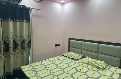 Mahmoorganj Apartment | AYUDH Avyaan's stay