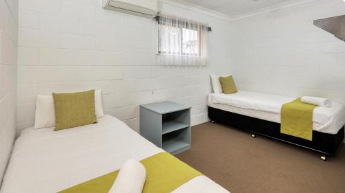 Coonabarabran Hotel | Azalea Motel