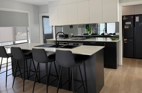 Broulee House | Azure Abode in Broulee