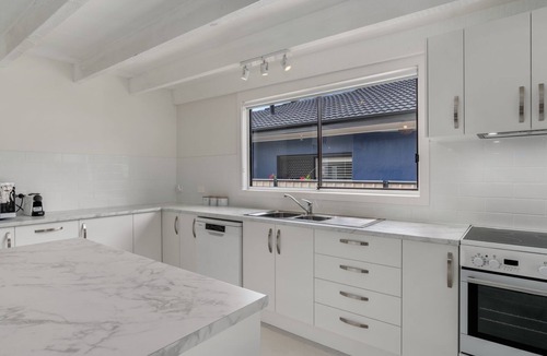 Callala Beach House | Baci Al Mare - Pet Friendly - 3 Mins Walk to Beach