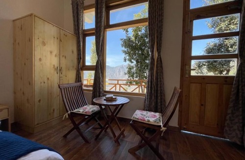 Pangot Hotel | Bagar Trails