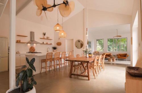Ewingsdale House | Bailen Byron A Private Bohemian Sanctuary
