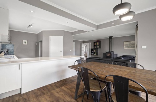 Balnarring Beach House | Balnarring Beach Haven - Peaceful, tranquil retreat with modern amenities. Walk to beach.