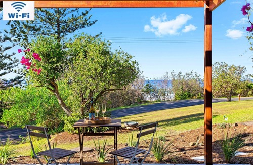 Tuross Head Apartment | Banksia Terrace - Gorgeous Beachside Apartment