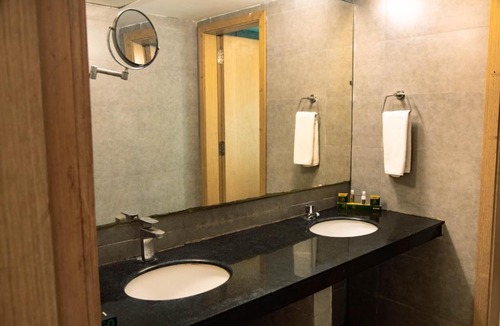 Chennai Hotel | Banyan Palace