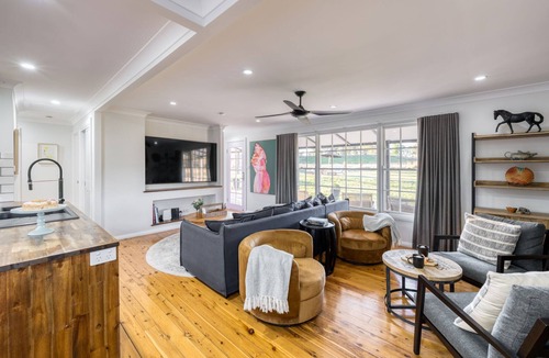 Canyonleigh House | Barn & Cottage In Canyonleigh