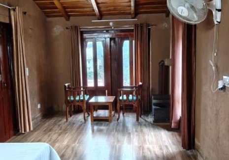 Khirsu Bed & Breakfast | Basa Stay