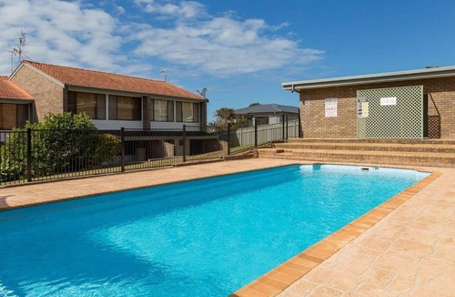 Batehaven House | Batehaven - Pool, Beach, WIFI, Linen, Netflix & Fox Sports