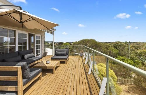 Rye House | Bay Views at Tyrone Foreshore - 200m Walk to Beach