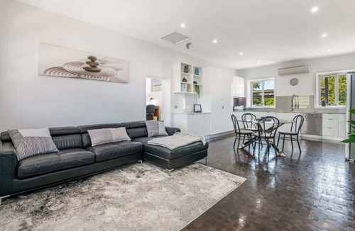 Bendigo Apartment | Bayne St Studio